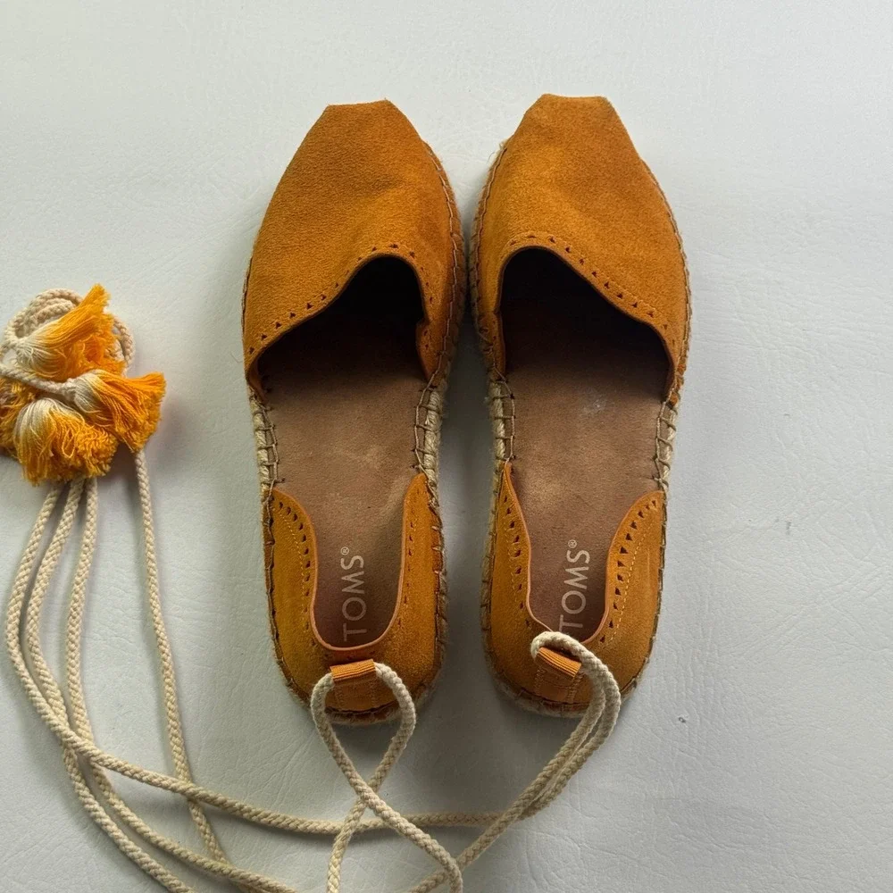 TOMS Valencia Burnt Orange Suede Lace Up Tassel Espadrille Flats Womens 9.5
